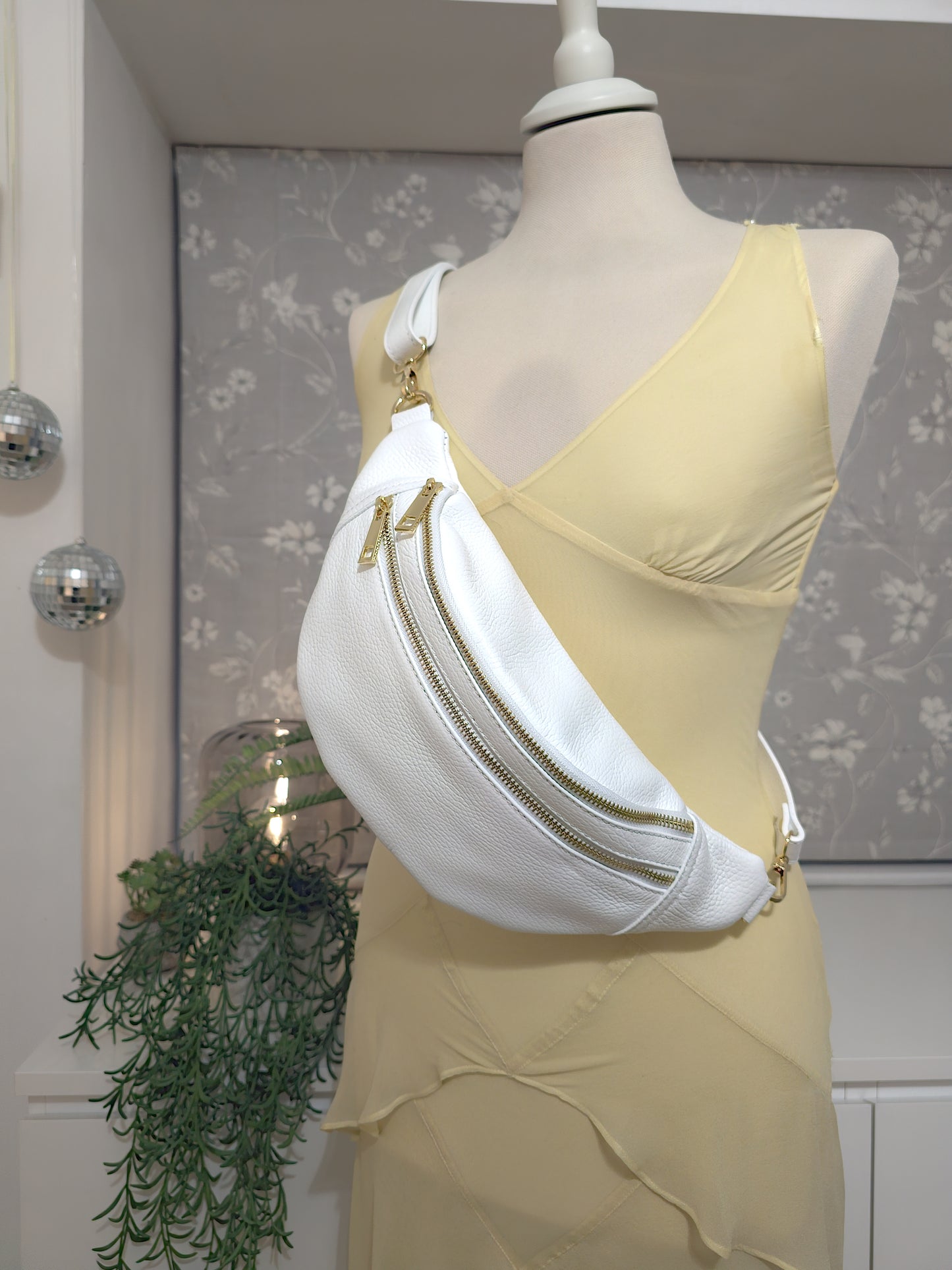 Crossbody bag