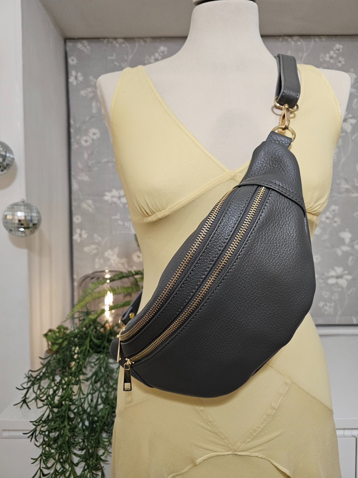Crossbody bag