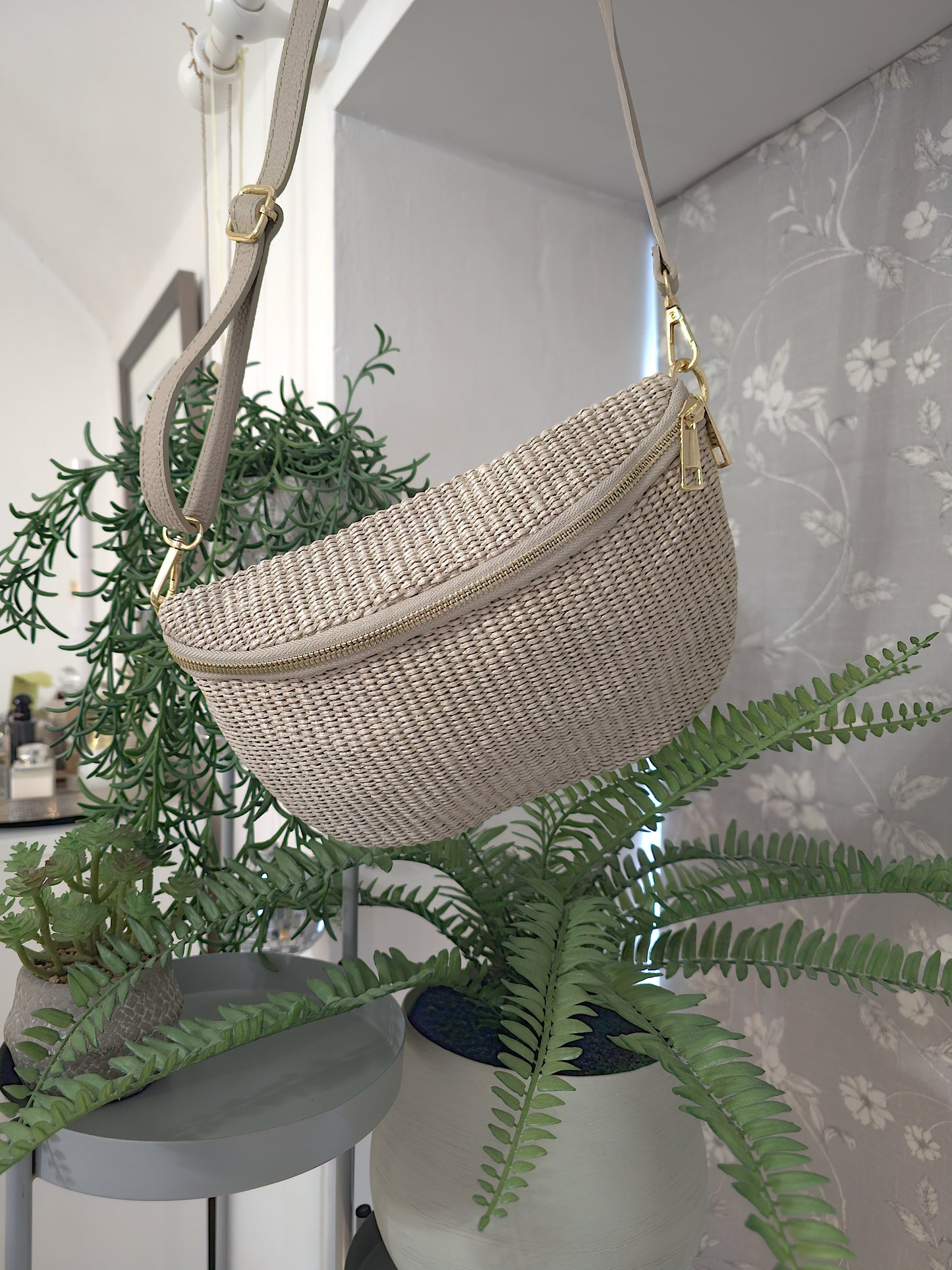 Crossbody bag