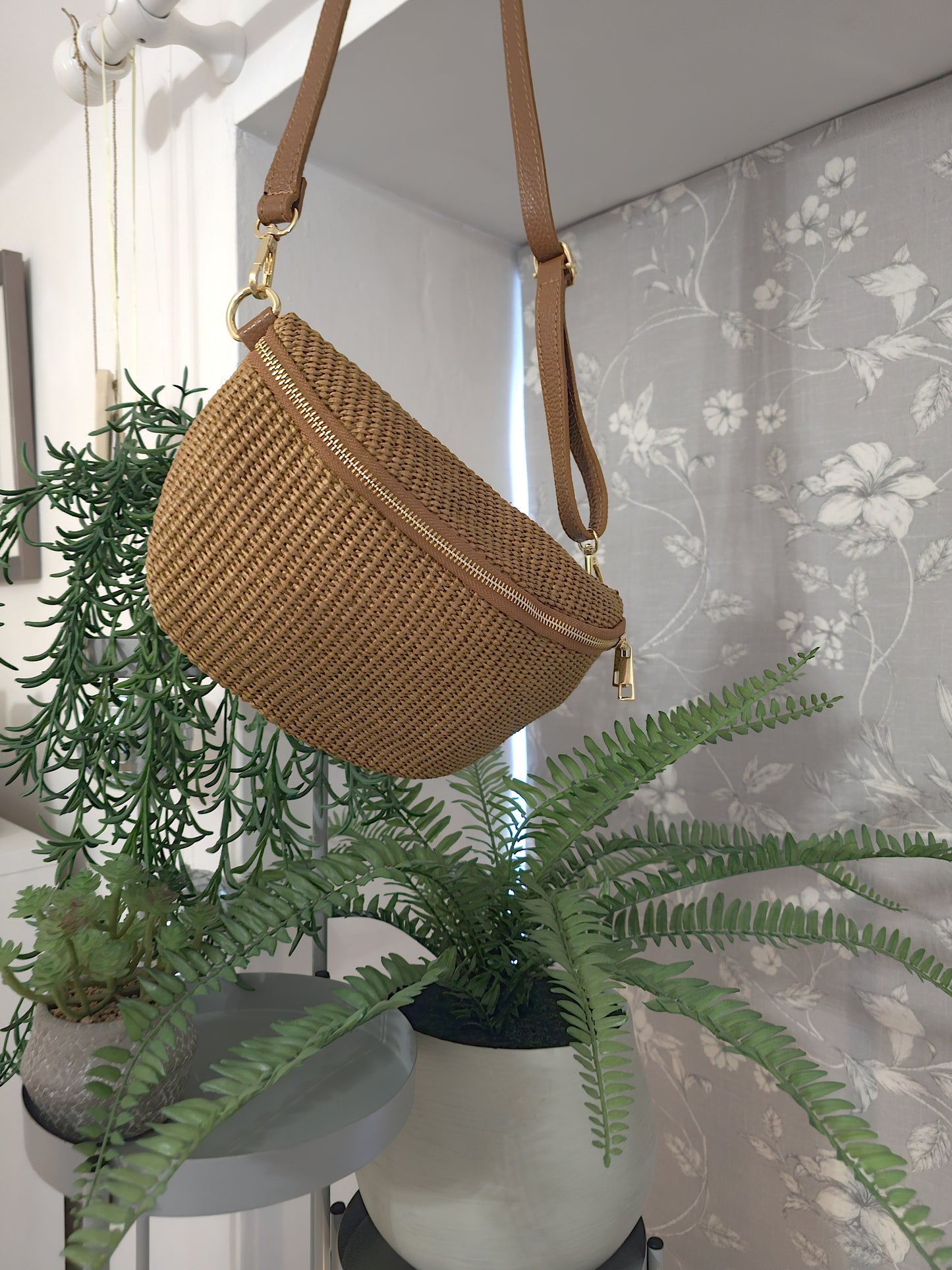 Crossbody bag