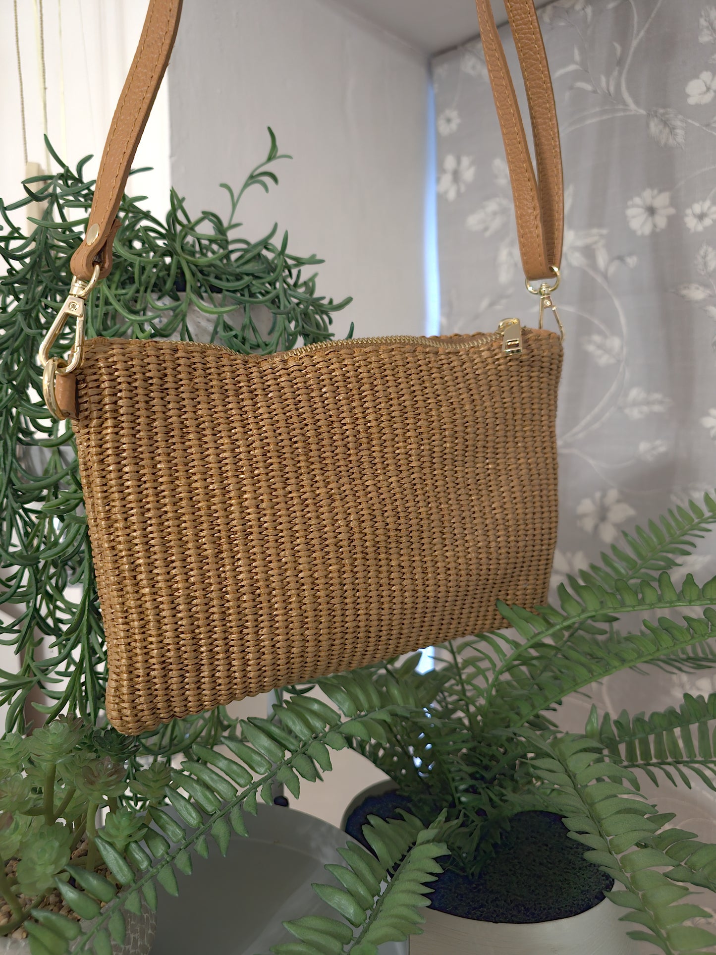 Crossbody bag
