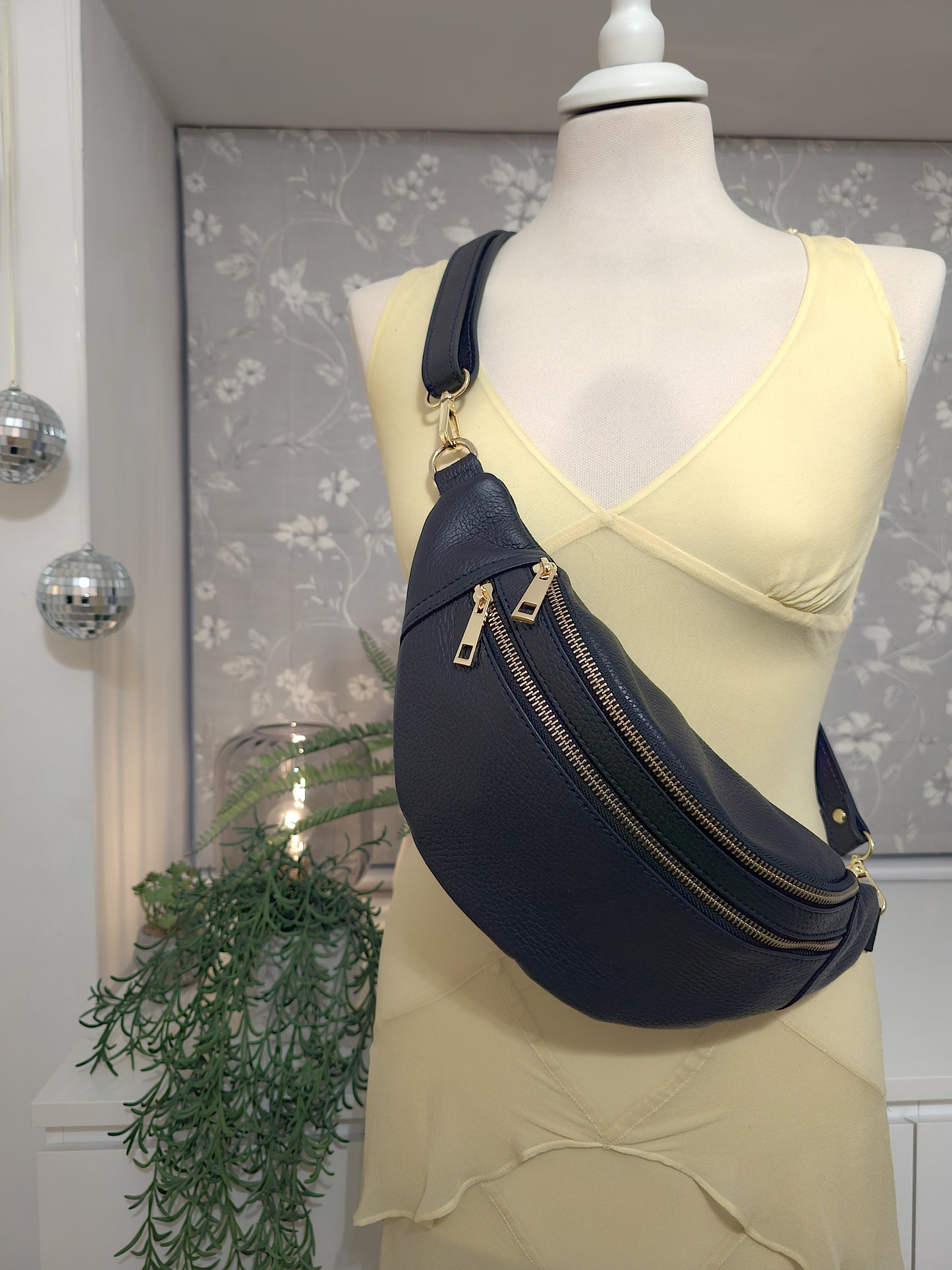 Crossbody bag