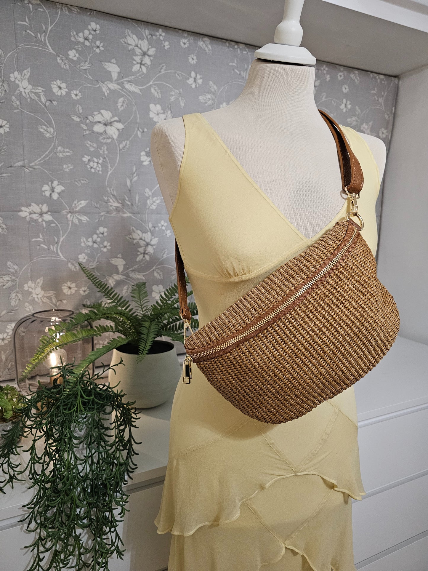 Crossbody bag