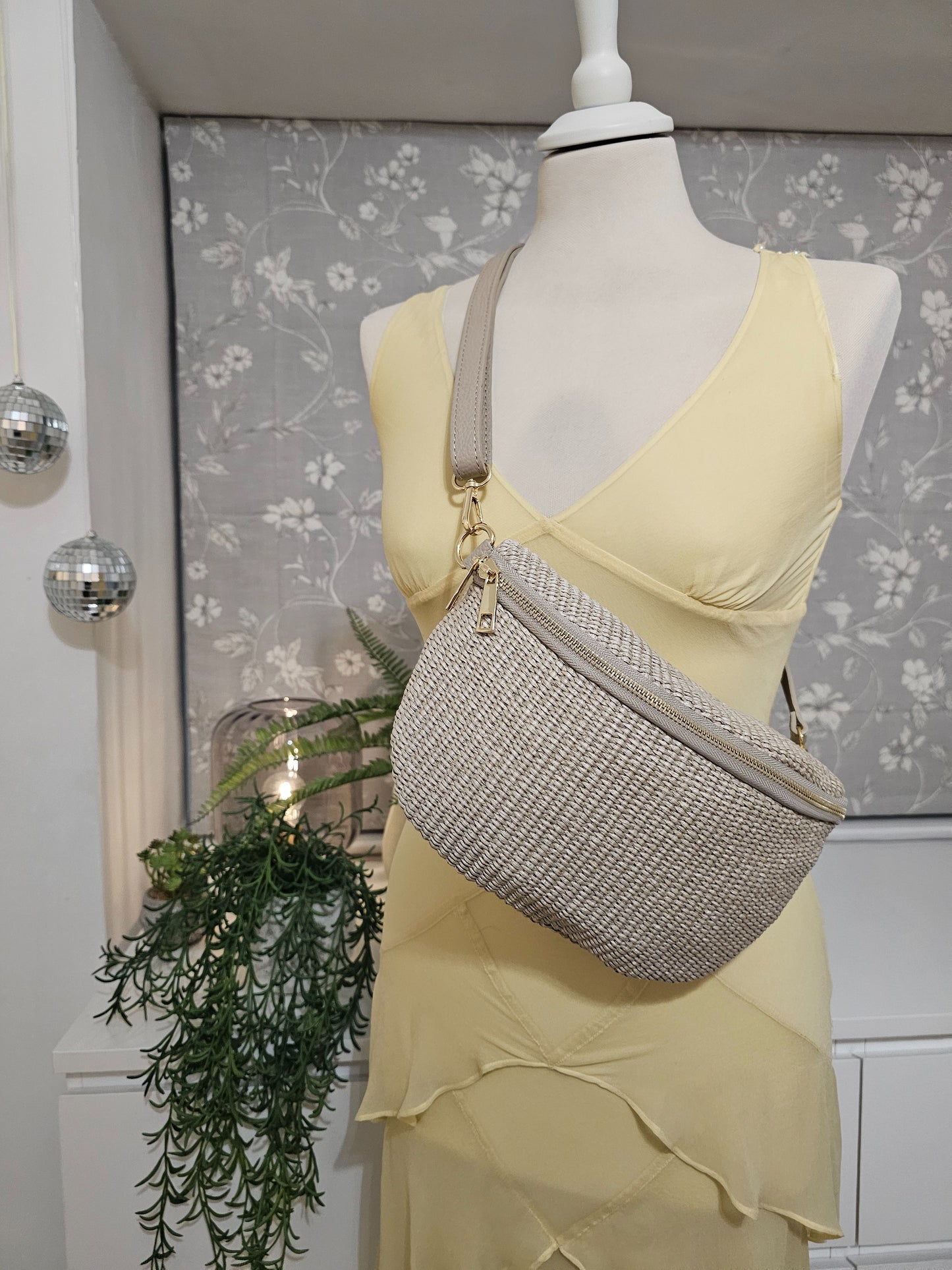 Crossbody bag