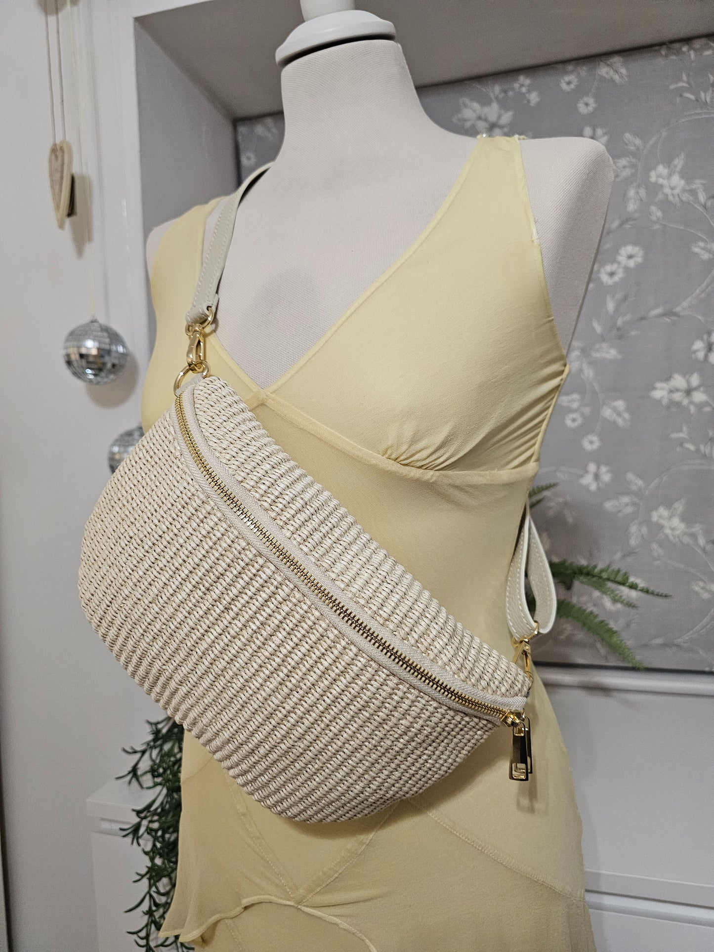 Crossbody bag